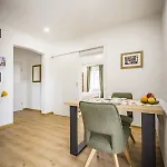 Haus Alpenruhe Daire *