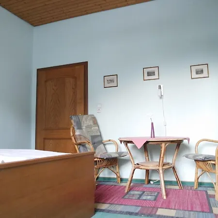Haus Alpenruhe *
