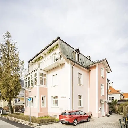 Haus Alpenruhe *