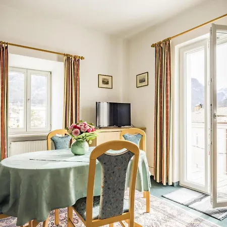 Haus Alpenruhe Daire