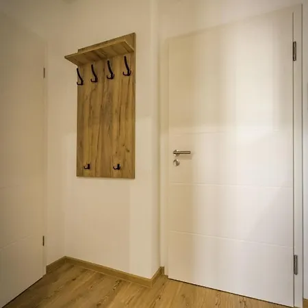 Haus Alpenruhe *