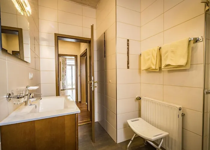 Haus Alpenruhe Apartamento *